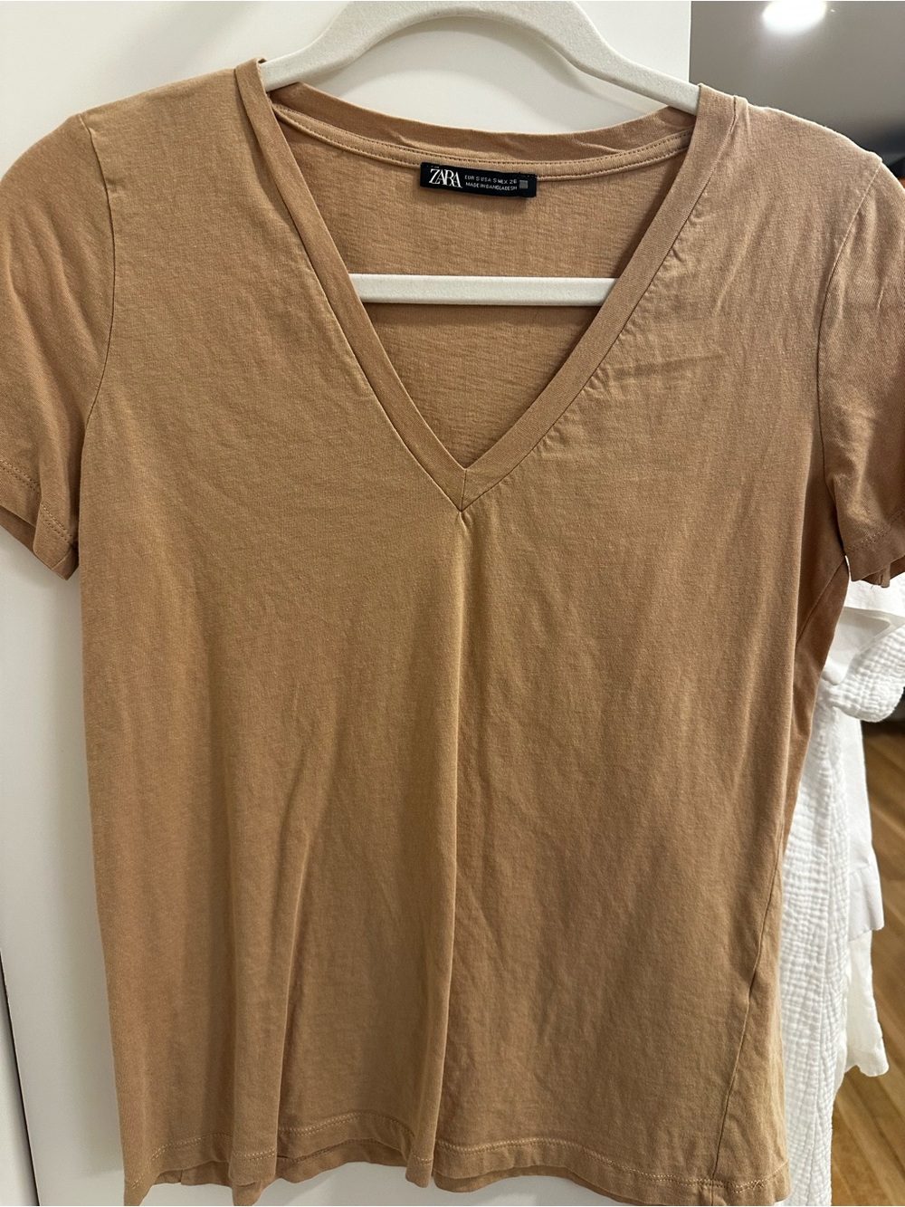 ZARA Tan V-Neck Short Sleeve Tee